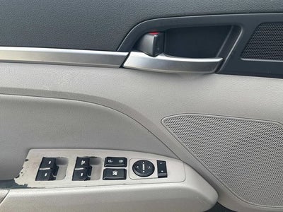 2020 Hyundai ELANTRA Limited