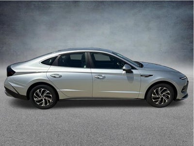 2026 Hyundai SONATA HYBRID Blue