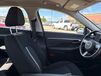 2025 Hyundai SONATA HYBRID SEL