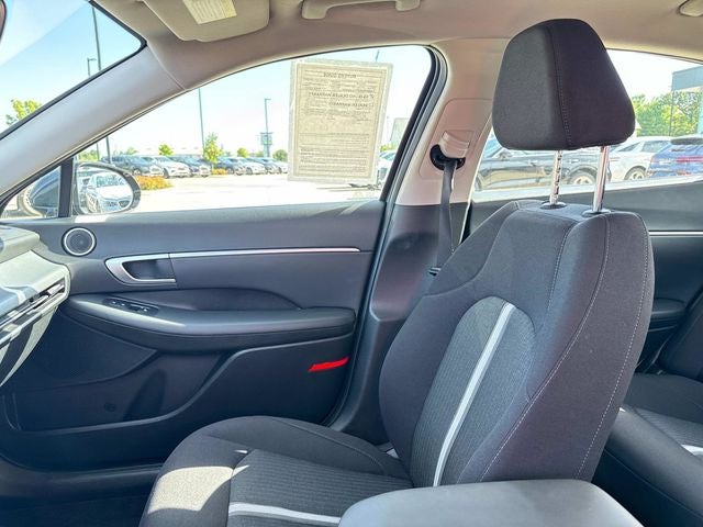 2025 Hyundai SONATA HYBRID SEL