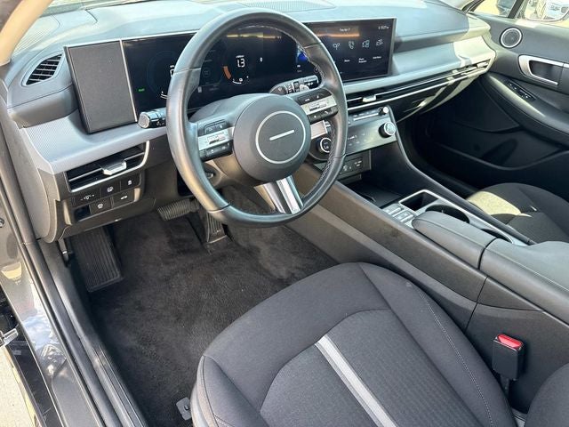 2025 Hyundai SONATA HYBRID SEL