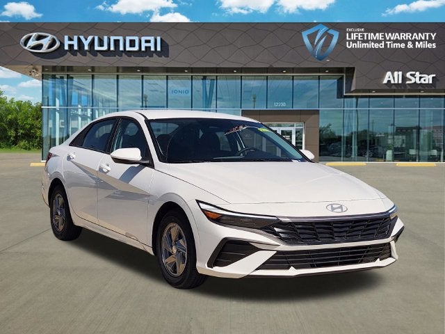 2026 Hyundai Elantra SE