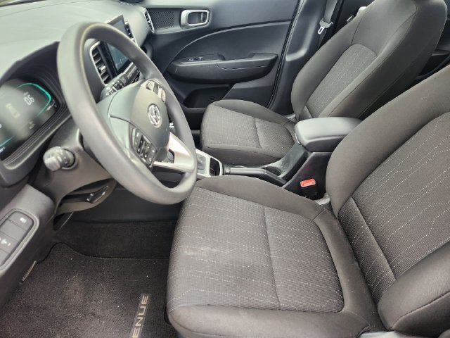 2023 Hyundai VENUE SE