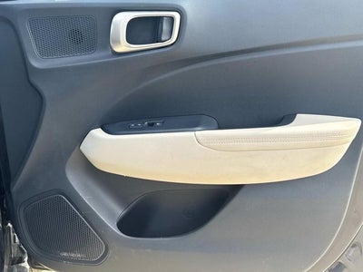 2024 Hyundai VENUE Limited