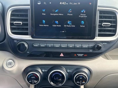 2024 Hyundai VENUE Limited
