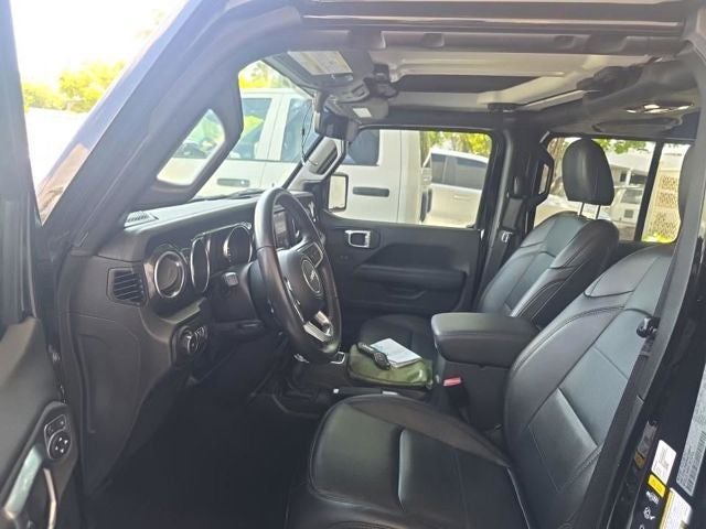 2022 Jeep Wrangler Unlimited Sahara Altitude 4x4