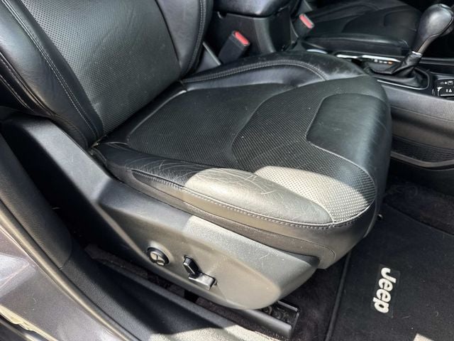 2019 Jeep Cherokee Limited FWD