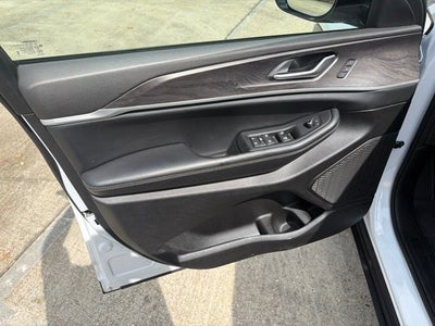 2025 Jeep Grand Cherokee L Limited 4x2