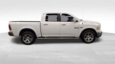 2018 RAM 1500 Laramie Crew Cab 4x4 5'7' Box