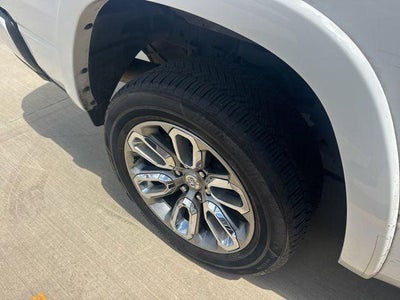 2021 RAM 1500 Laramie Crew Cab 4x2 6'4' Box
