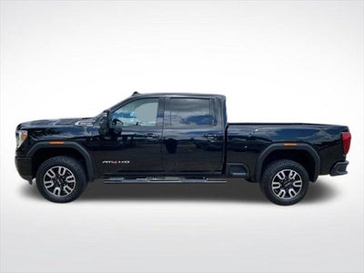 2022 GMC Sierra 2500HD 4WD Crew Cab Standard Bed AT4