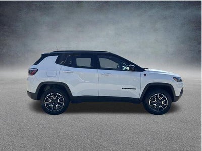 2025 Jeep Compass Trailhawk 4x4