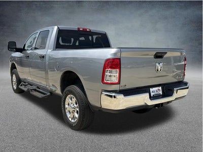 2024 RAM 2500 Tradesman Crew Cab 4x4 6'4' Box