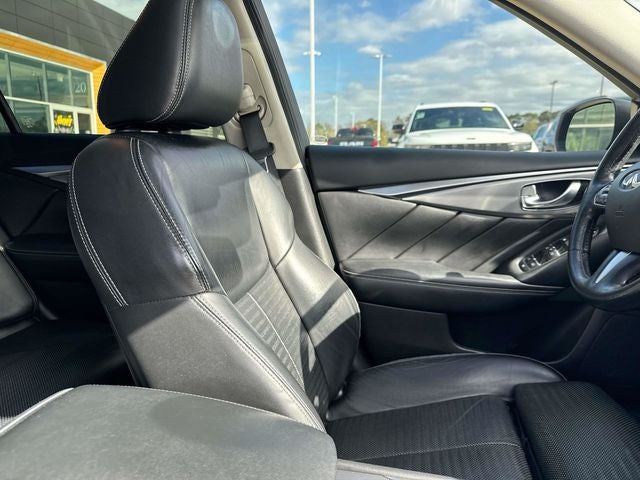 2016 INFINITI Q50 3.0t Red Sport 400