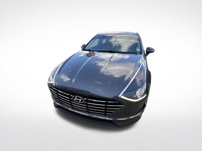2022 Hyundai SONATA SE