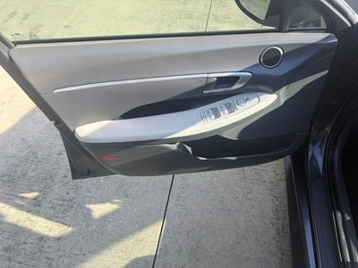 2022 Hyundai SONATA SE