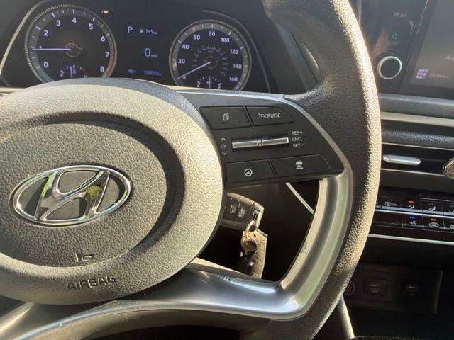 2022 Hyundai SONATA SE