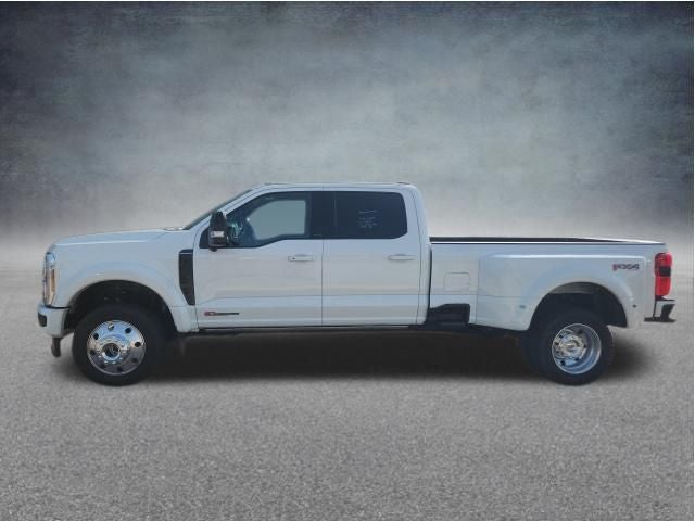2025 Ford F-450SD Platinum DRW