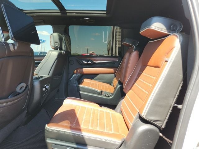 2023 GMC Yukon XL Denali Ultimate