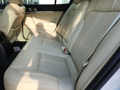 2013 Lincoln MKS Base