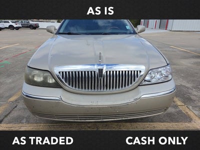 2005 Lincoln Town Car Signature