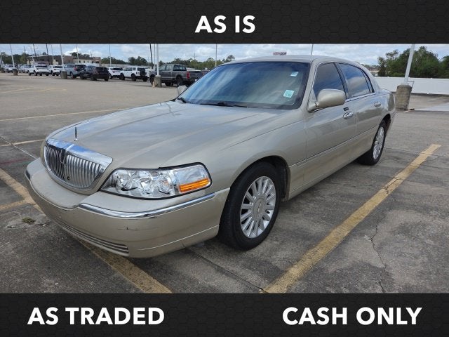 2005 Lincoln Town Car Signature