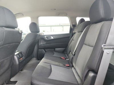 2017 Nissan Pathfinder S