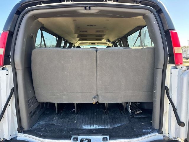 2016 Chevrolet Express 3500 LT Passenger