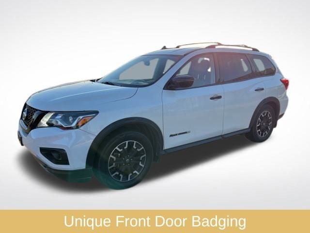 2020 Nissan Pathfinder SV