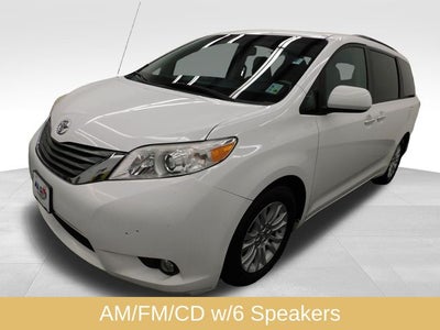 2014 Toyota Sienna XLE 7 Passenger