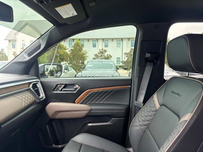 2025 GMC Canyon Denali