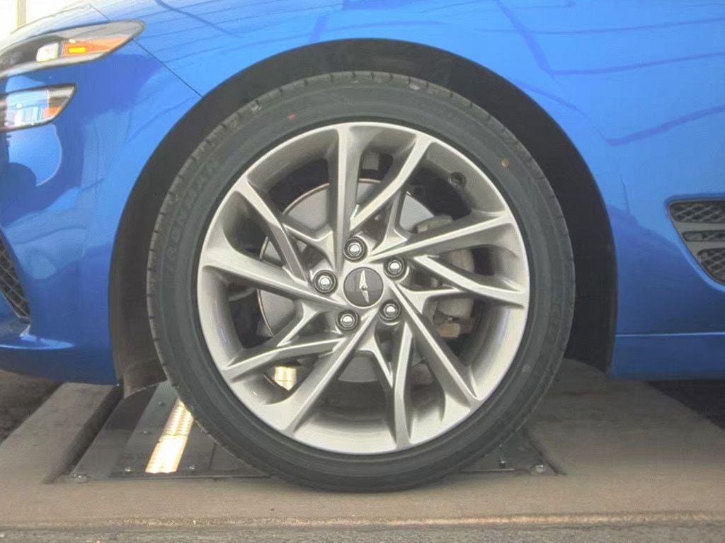 2022 Genesis G70 2.0T
