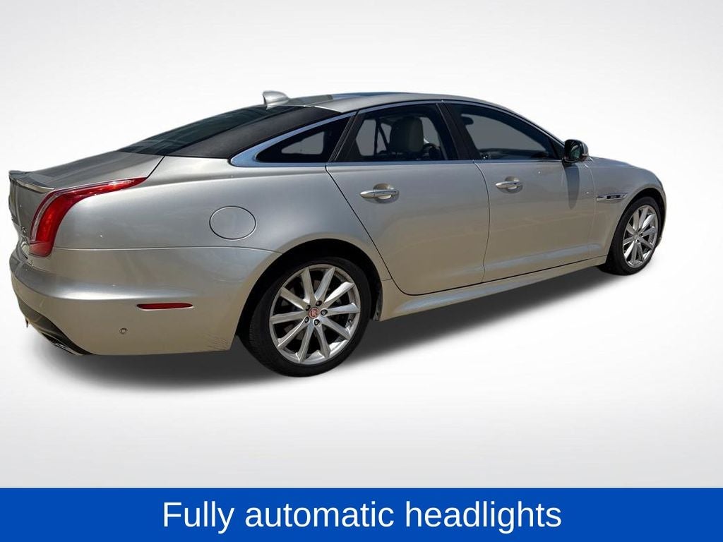 2016 Jaguar XJ R-Sport