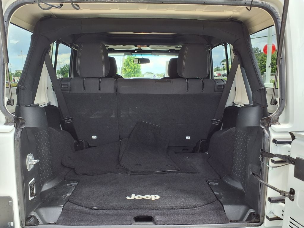 2016 Jeep Wrangler Unlimited Sahara