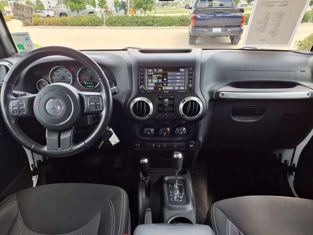 2016 Jeep Wrangler Unlimited Sahara