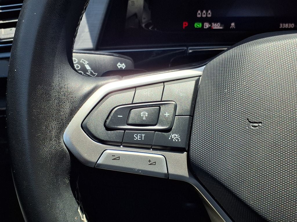 2025 Volkswagen Atlas Cross Sport 2.0T SE w/Technology