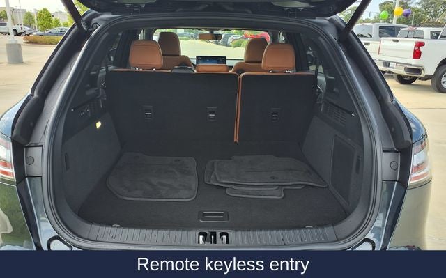 2022 Lincoln Nautilus Black Label