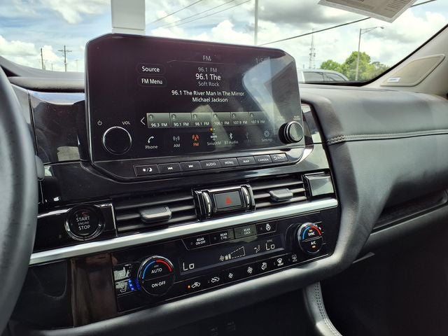 2025 Nissan Pathfinder Platinum