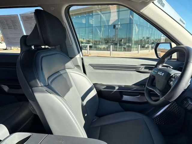 2024 Kia EV9 Light Long Range