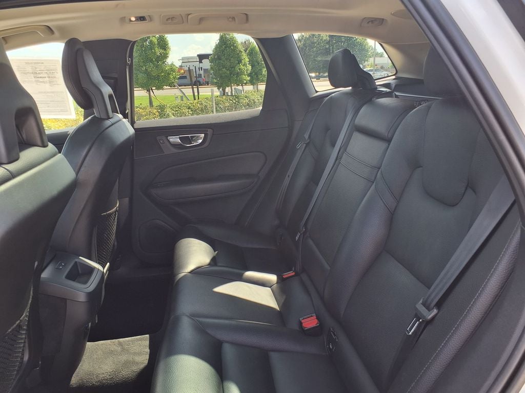 2019 Volvo XC60 T5 Momentum