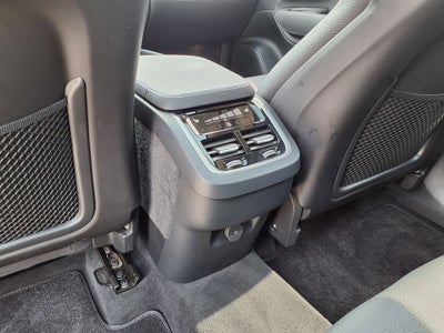 2024 Volvo XC90 B6 Plus Bright Theme