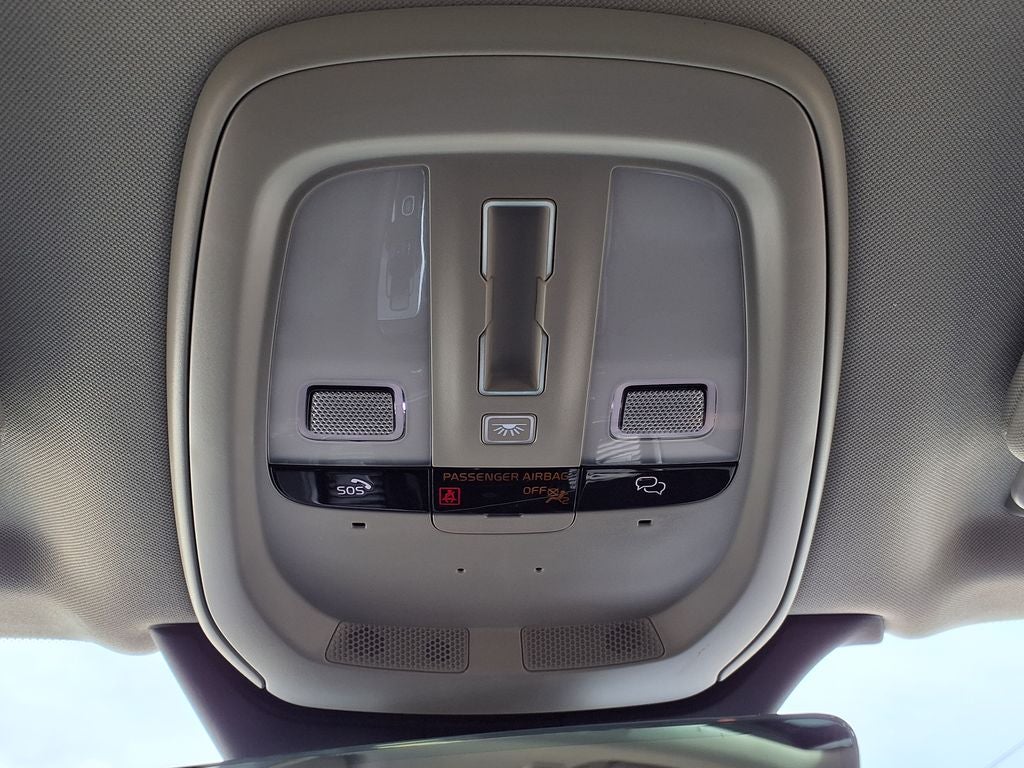 2024 Volvo XC90 B6 Plus Bright Theme
