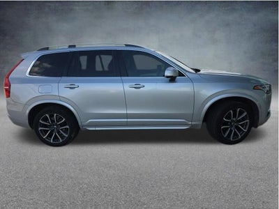 2018 Volvo XC90 T6 Momentum