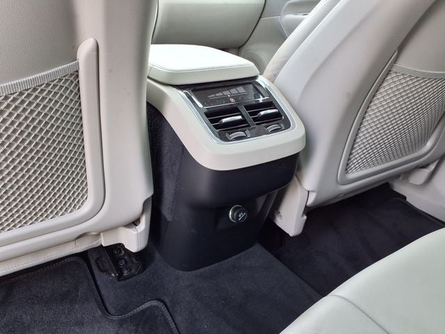 2018 Volvo XC90 T6 Inscription
