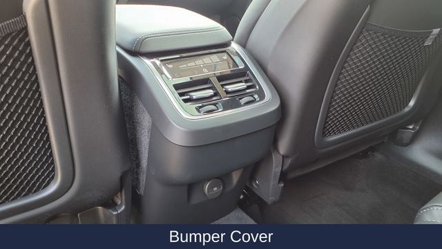 2023 Volvo XC60 B5 Ultimate Bright Theme