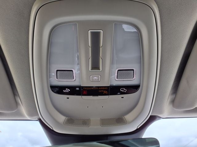 2023 Volvo XC60 B5 Ultimate Bright Theme