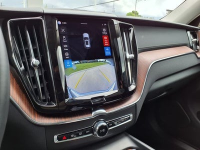 2023 Volvo XC60 B5 Ultimate Bright Theme