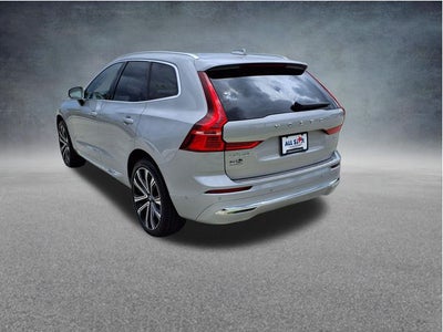 2023 Volvo XC60 B5 Ultimate Bright Theme