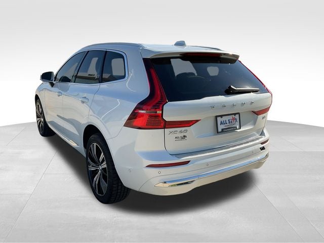 2023 Volvo XC60 B5 Ultimate Bright Theme
