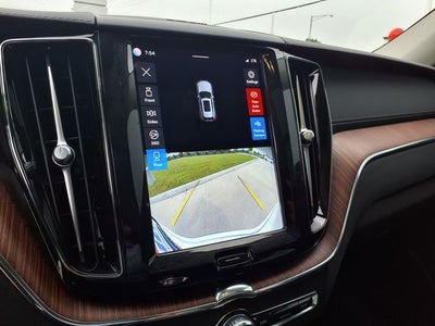 2023 Volvo XC60 B5 Ultimate Bright Theme